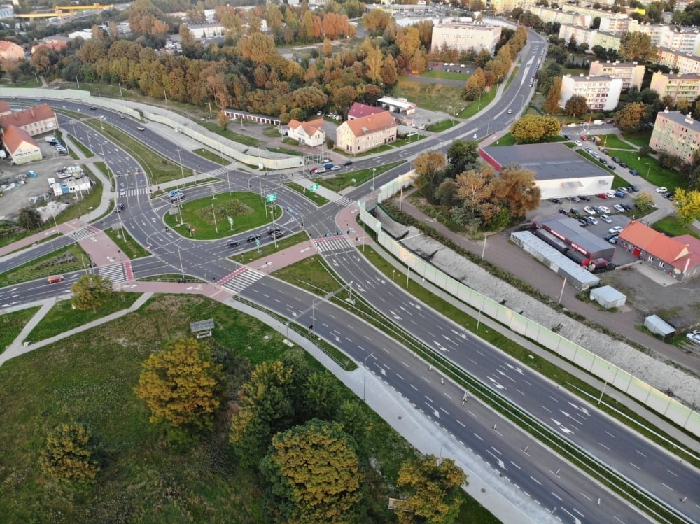 Policja zamknęła część obwodnicy Wałbrzycha. Przy drodze odkryto pociski - fot. mat. prasowe