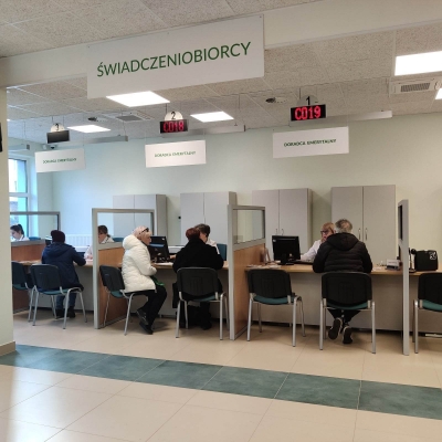 Nowoczesny budynek ZUS w Dzierżoniowie już otwarty [FOTO] - 5