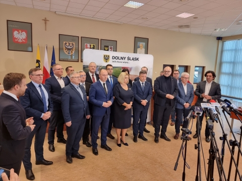 W Świdnicy rozmawiano o rozwoju regionu i funduszach z UE  - 2