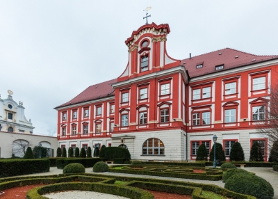 Rada Kurator&oacute;w Zakładu Narodowego im. Ossolińskich we Wrocławiu powoła nowych wicedyrektor&oacute;w