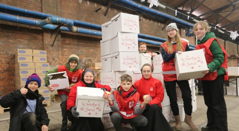 Świąteczna pomoc w drodze do potrzebujących - Fot: Caritas Wrocław