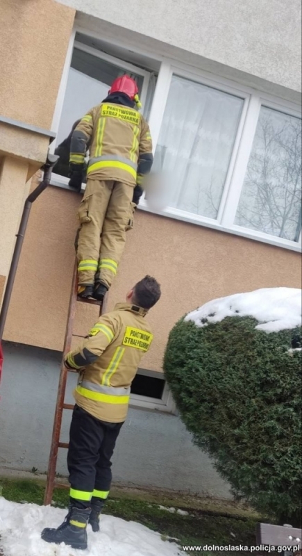 Zapłakany 5-latek zostawał w domu, bez opieki, a rodzice... w pracy - fot. Policja