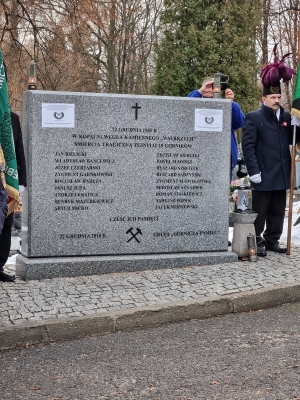 37 lat temu doszło do największej tragedii górniczej w powojennej historii Wałbrzycha [ZDJĘCIA] - 3