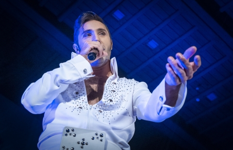 Elvis zaśpiewał dla Moniki, czyli Wrocław - Graceland 6 rano - 0