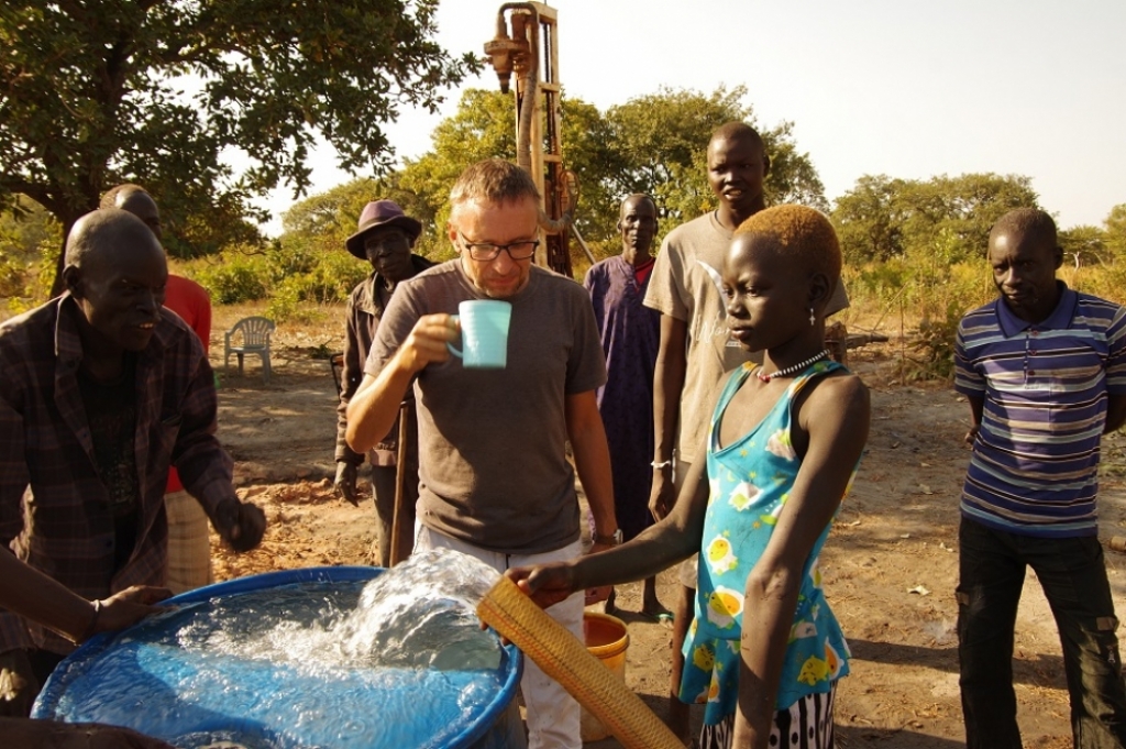Żórawina wybudowała studnię w Sudanie Południowym. Woda płynie od kilku dni - Fot: archiwum parafi