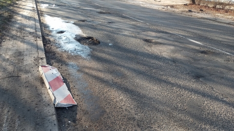 Drogi w Legnicy dziurawe jak ser szwajcarski [FOTO] - 9