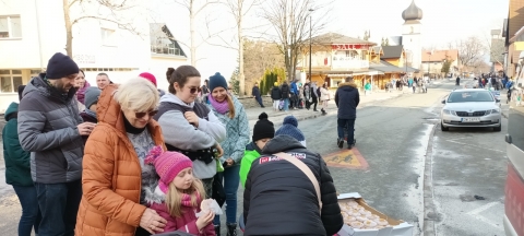 Tysiące pączków na tłusty czwartek z Radiem Wrocław [FOTO] - 20