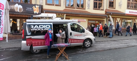 Tysiące pączków na tłusty czwartek z Radiem Wrocław [FOTO] - 22