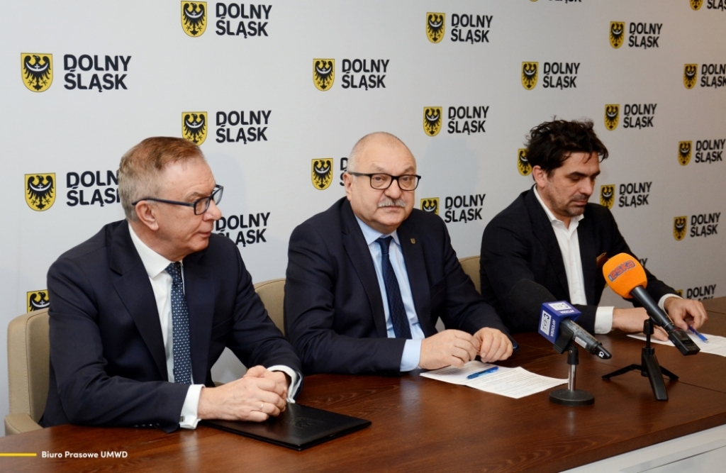 List otwarty marszałka ws. nowelizacji ustawy Mały ZUS Plus - fot. UMWD