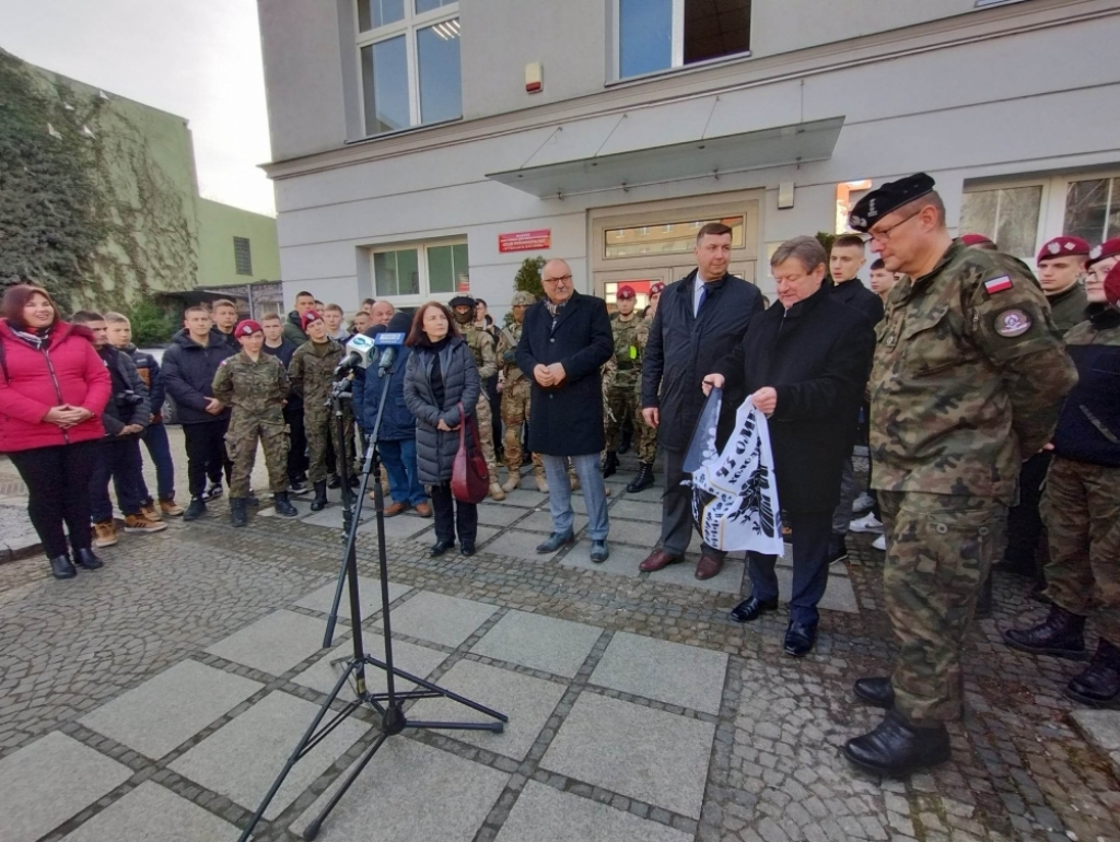 Kilkunastu młodych uczniów z Ukrainy spędzi ferie we Wrocławiu - Fot: Jakub Ciołko
