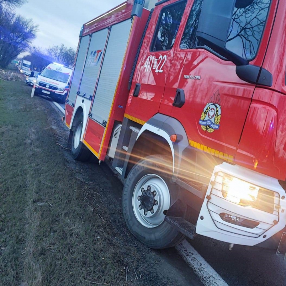 Droga krajowa numer 8 zablokowana  - Fot. OSP Łagiewniki