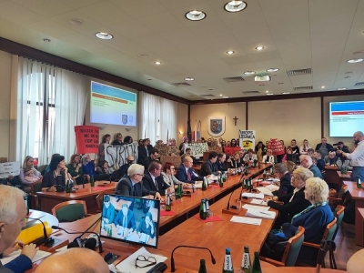 Strajkujący pracownicy MOPS i DPS otrzymali propozycje podwyżek