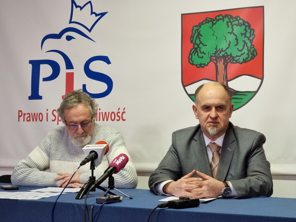 Wałbrzyski klub Prawa i Sprawiedliwości krytykuje budżet miasta - fot. Bartosz Szarafin