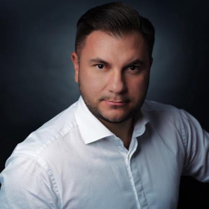 Radny w Szczawnie-Zdroju wygrał z radą w sądzie - fot. Michał Broda/ Facebook