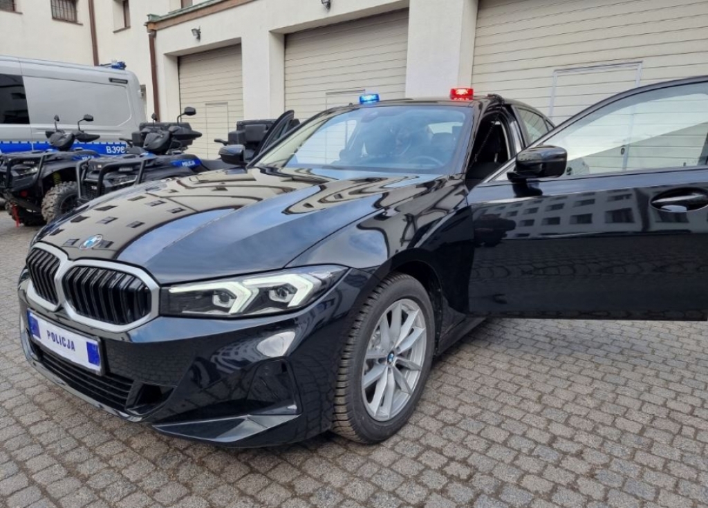 Nowe pojazdy pomogą w walce z piratami drogowymi – fot. Bartosz Szarafin