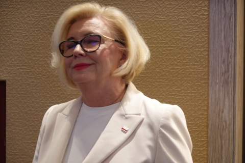 Marzena Machałek w Jeleniej Górze. Spotkanie z mieszkańcami i politykami na inaugurację kampanii - 4