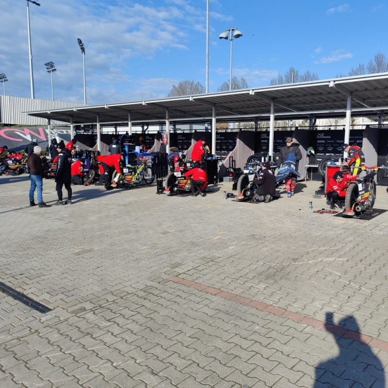 Wysokie zwycięstwo w pierwszym sparingu - fot. WTS.pl