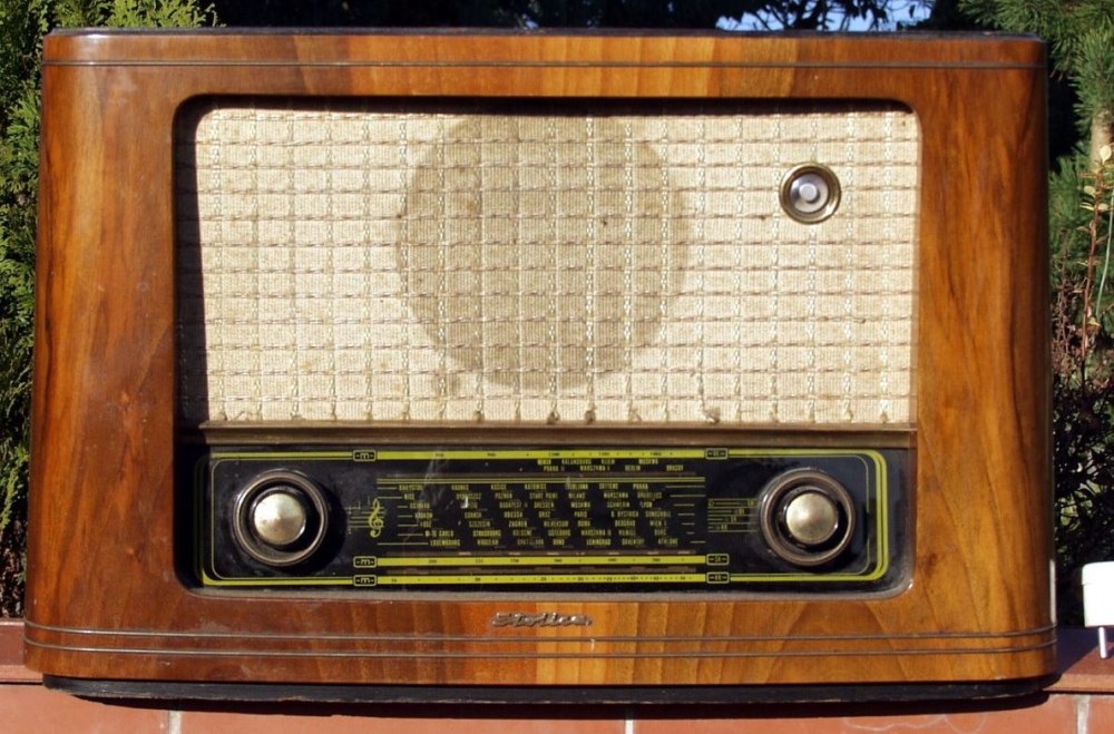 Pół wieku naprawia radioodbiorniki w Legnicy. Przyjeżdżają do niego nawet zza granicy - fot. Wikipedia/Wojciech Pysz/oldradio.pl/CC BY-SA 3.0