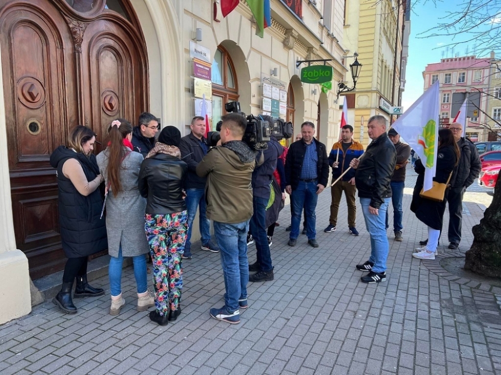 Rolnicy biją na alarm. Źle się dzieje w ich branży - Fot: Bartosz Szarafin