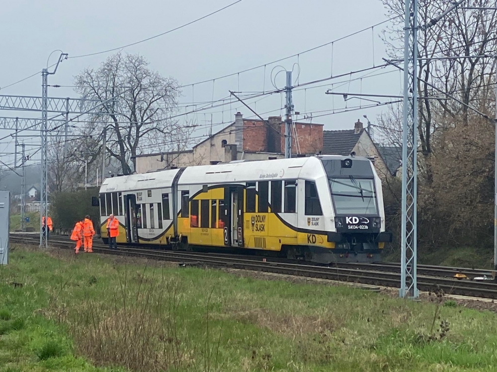 Opóźnienia pociągów. Wykoleił się skład relacji Wrocław - Kudowa Zdrój - fot. Agnieszka Maćkowiak