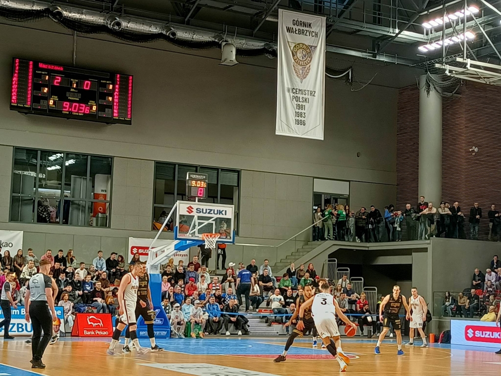 Koszykarze Górnika efektownie rozpoczęli play-offy - fot. Robert Radczak