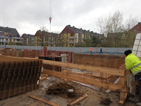 Saperska akcja we Wrocławiu. Pracownik budowy miał samemu przenieść pocisk  - 3
