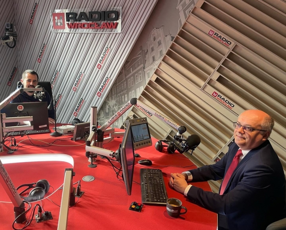 K. Mróz: W Jeleniej Górze mieszkania komunalne po prostu nie powstają. (...) Były środki - fot. RW