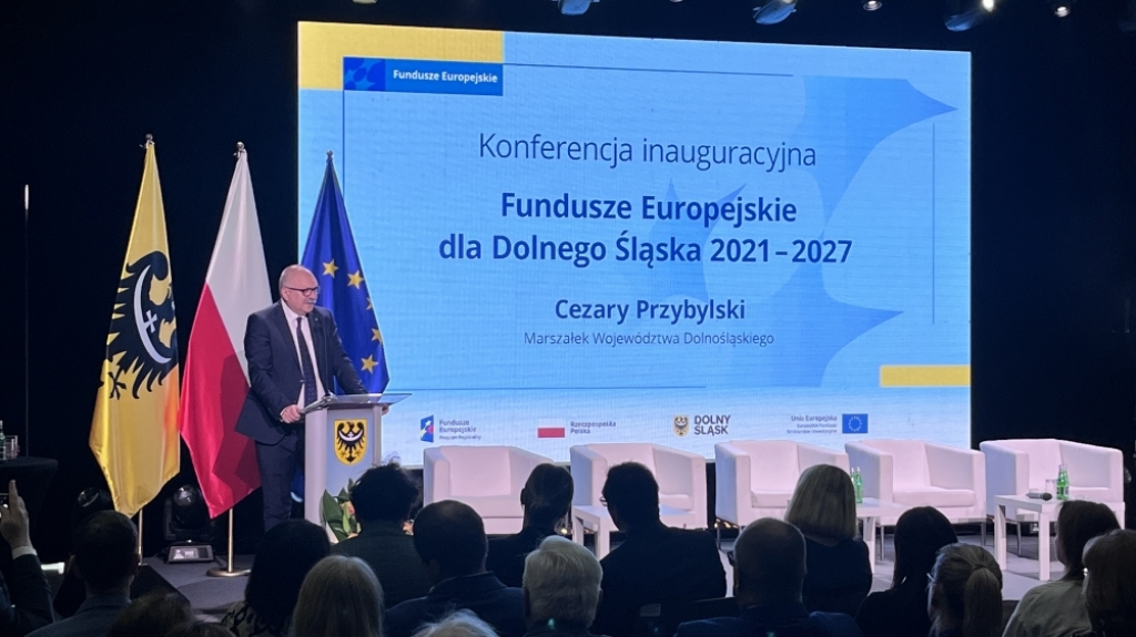 Urząd Marszałkowski pozyskał ponad 2 miliardy euro dla Dolnego Śląska - fot. Piotr Osowicz