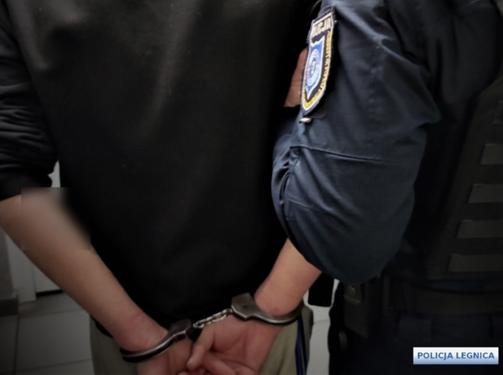 Areszt za kradzież datków z kościelnej skarbonki - fot. Policja W Legnicy