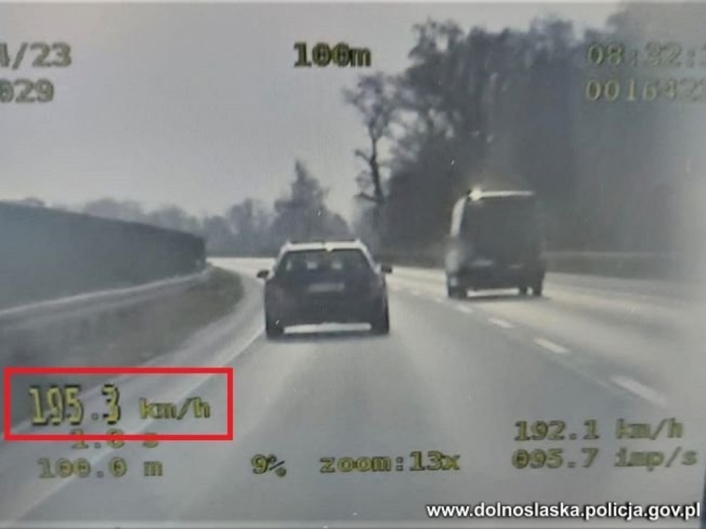 Poszukiwany przekroczył prędkość na autostradzie. Zatrzymała go policja - Fot. Policja w Legnicy