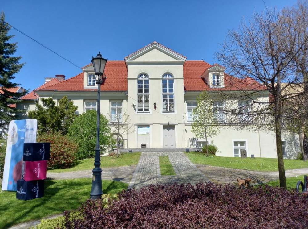 Historyczny spacer w Muzeum Porcelany w Wałbrzychu - fot. Barbara Szeligowska