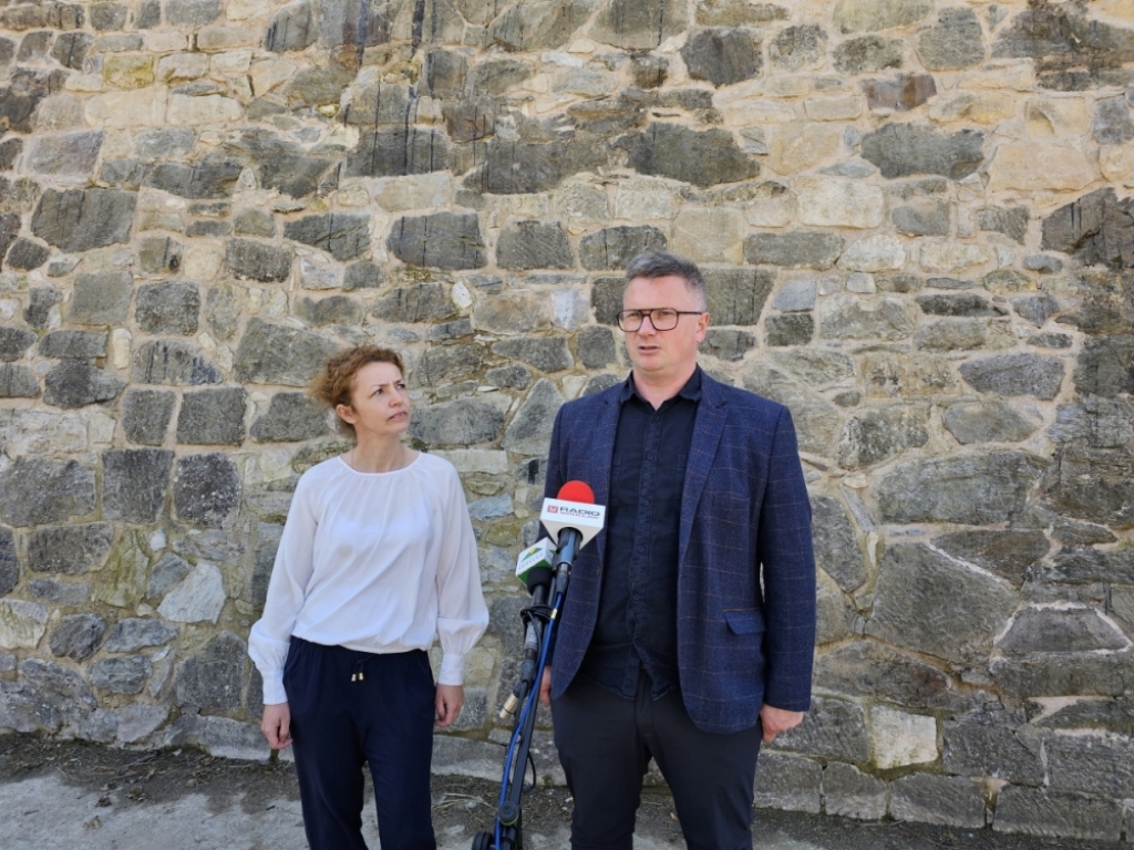 Twierdza Kłodzko wycofuje się z niefortunnego zapisu w regulaminie dotyczącego autystów - fot. Bartosz Szarafin