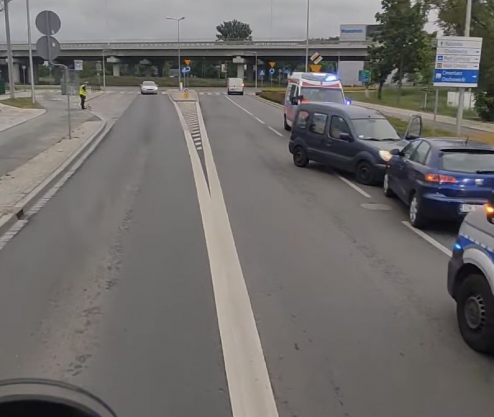 Reanimacja bez szczęśliwego finału - sprawca wypadku na Pełczyńskiej nie żyje - fot. Łukasz Frydrych