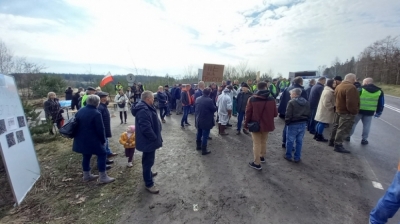 Mieszkańcy gminy Chojnów nie usuwają blokad i przedstawili stanowisko