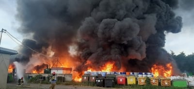 Pożar w zakładzie chemicznym w Żarowie