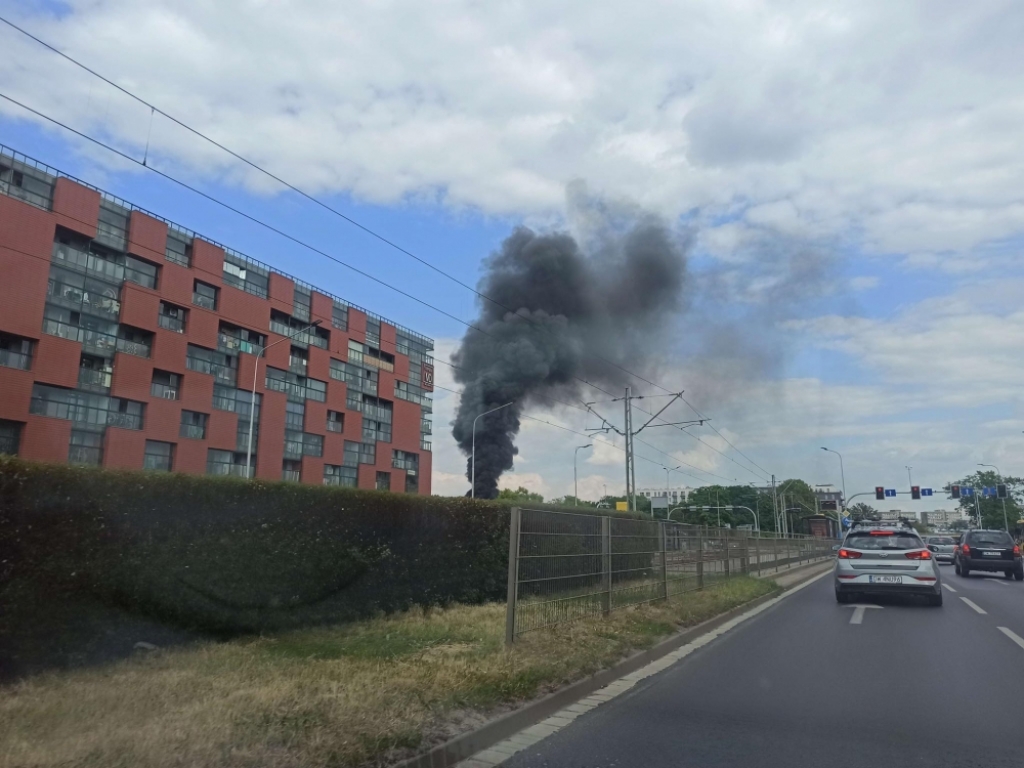 Kłęby dymu nad Wrocławiem. Co się paliło? – fot. RW
