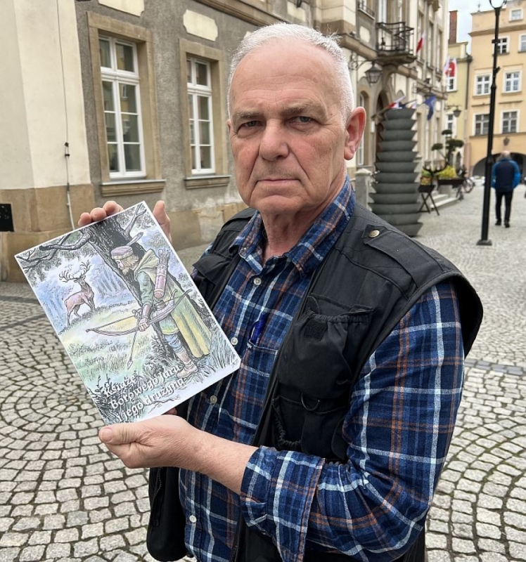 Książę Borowego Jaru i Jego Drużyna na tropie jeleniogórskich jelonków - fot. Jacek Sałaputa