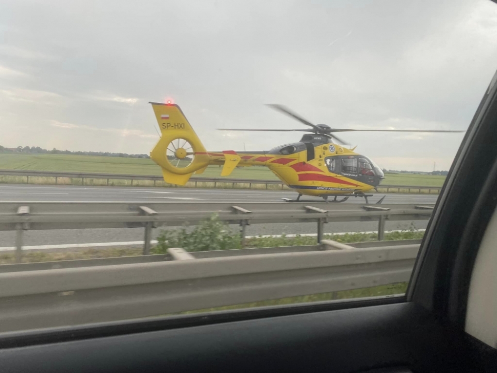Groźny wypadek na AOW - lądował śmigłowiec LPR - fot. Marcin Bronisławski