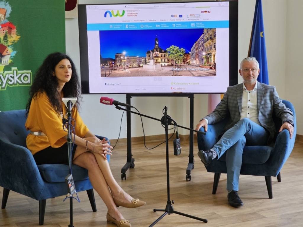Przygotowali 20 bezpłatnych wycieczek po ziemi wałbrzyskiej - fot. Bartosz Szarafin