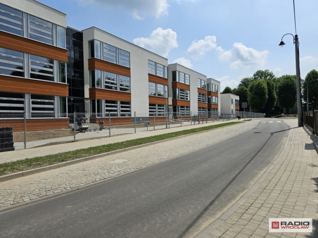 Dobiega końca budowa nowej szkoły w Szczawnie-Zdroju - fot. Bartosz Szarafin
