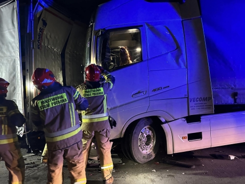 Nie ma już utrudnień po zderzeniu dwóch ciężarówek na A4 - 1