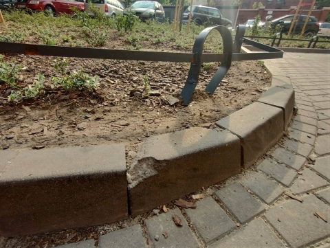Odnowione wrocławskie podwórze regularnie dewastowane  - 0