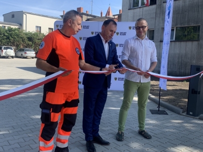 Plac przed Pogotowiem w Lw&oacute;wku Śląskim został wyremontowany
