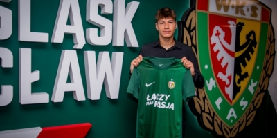 Młody bramkarz na dłużej w piłkarskim Śląsku