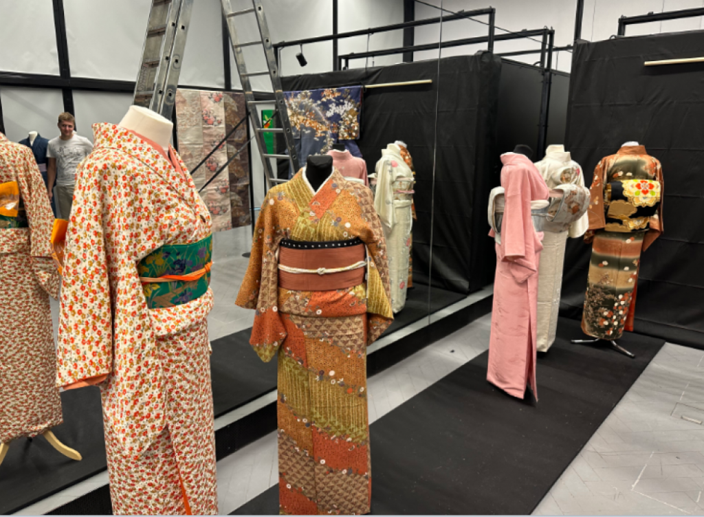 Poszli w kimono. W Muzeum Teatru można oglądać tradycyjne japońskie szaty - fot. Piotr Osowicz