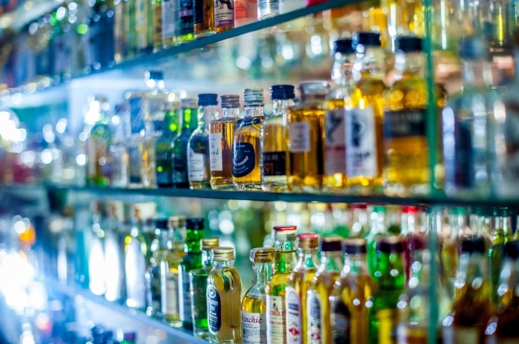 Nocny zakaz sprzedaży alkoholu we Wrocławiu nadal jest rozważany - zdjęcie ilustracyjne (fot. Pixabay)