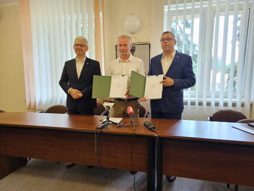 Ekologiczna modernizacja szkoły w Jedlinie Zdrój - Fot: Bartosz Szarafin