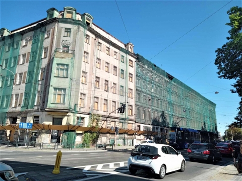 Właściciel zrujnowanych kamienic w centrum Wrocławia znów zapowiada próbę ich renowacji - 1