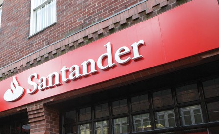 Santander coraz potężniejszy - 