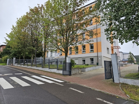 Nowe życie dawnego gimnazjum w Boguszowie Gorcach - 8
